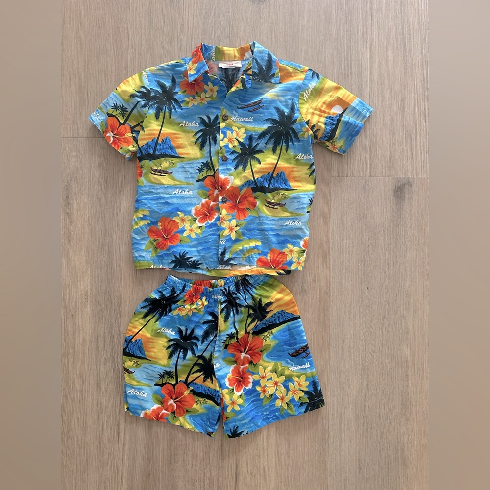 Cute Hawaiian Tropical Print Shirt & Shorts Set - Size 7-8 (shorts fit smaller)